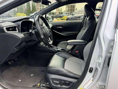 Used 2021 Toyota Corolla XSE FWD image 16