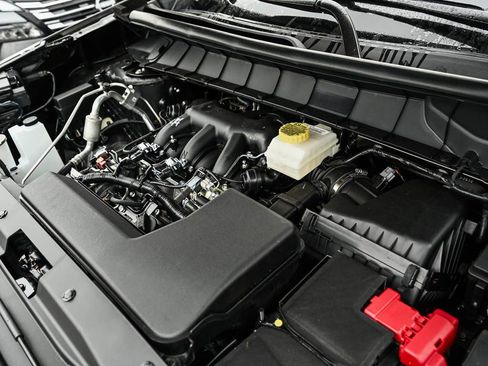 New 2025 Nissan Pathfinder Platinum w/ Lighting Package (N92) image 7