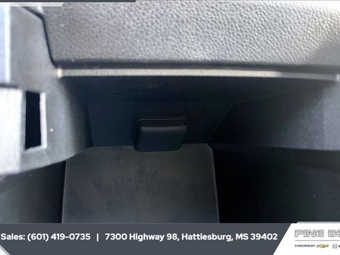 New 2026 Chevrolet Colorado ZR2 w/ Off-Road Front Bumper Package AWD/4WD image 24