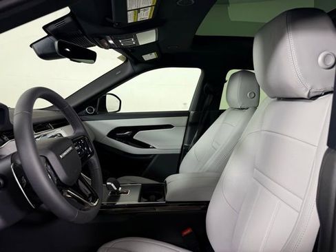 New 2026 Land Rover Range Rover Evoque S image 5