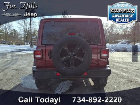 Used 2021 Jeep Wrangler Unlimited Sahara image 7