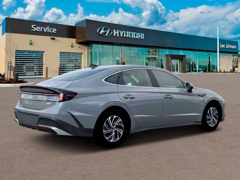 New 2026 Hyundai Sonata Blue image 8