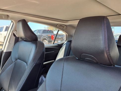 Used 2025 Toyota Camry XLE w/ Premium Plus Package image 15