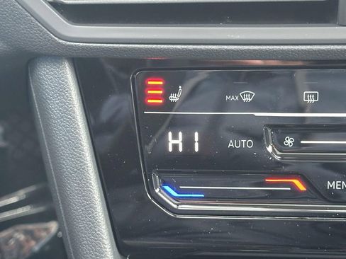 New 2026 Volkswagen Jetta SE FWD image 22