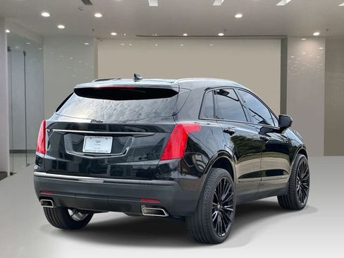 Used 2019 Cadillac XT5 Premium Luxury w/ Driver Assist Package AWD/4WD image 4
