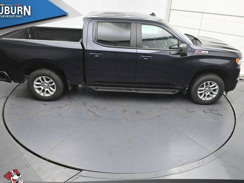 Used 2024 Chevrolet Silverado 1500 RST AWD/4WD image 33
