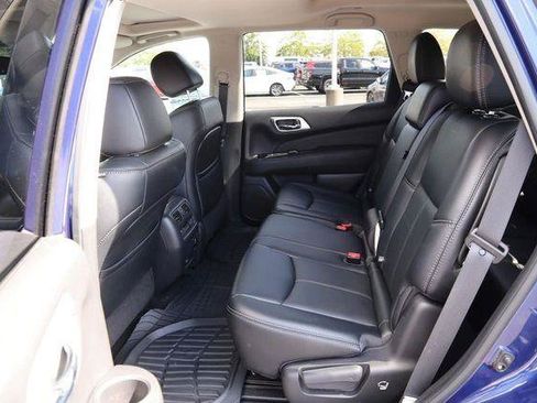 Used 2017 Nissan Pathfinder SL w/ SL Premium Package AWD/4WD image 11