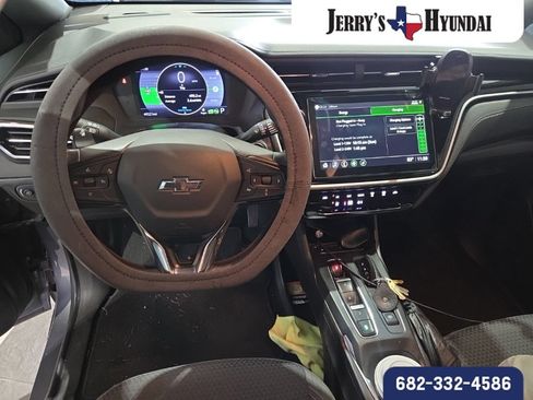 Used 2023 Chevrolet Bolt LT FWD image 8