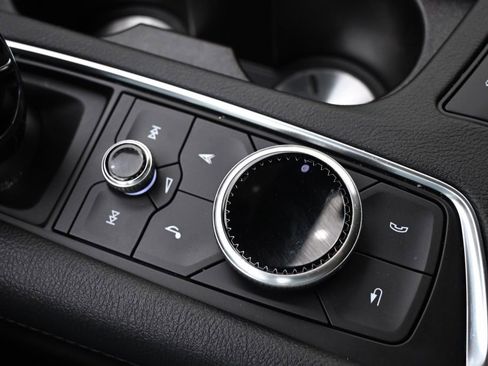 Certified 2025 Cadillac XT5 Premium Luxury image 34