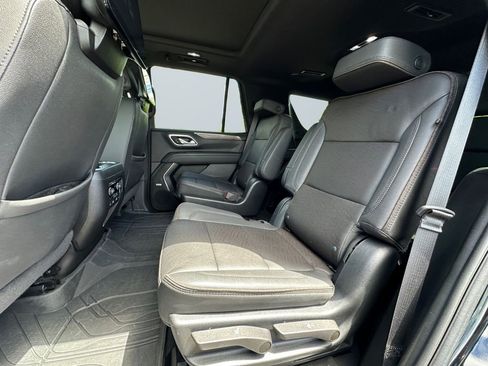 Used 2023 Chevrolet Tahoe High Country AWD/4WD image 13