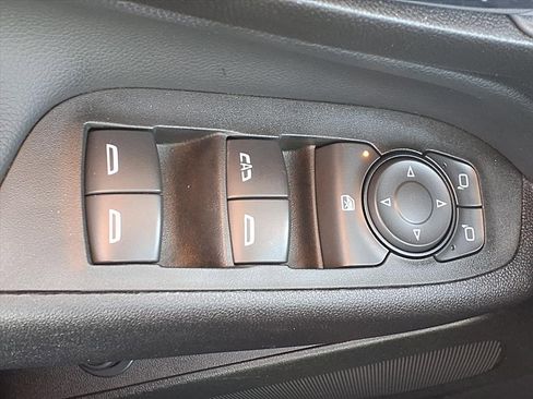 Used 2021 Chevrolet Equinox LT image 7