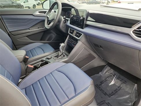 New 2025 Volkswagen Taos SEL image 16