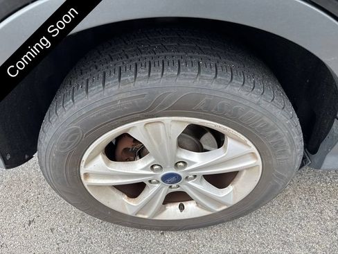 Used 2016 Ford Escape SE w/ Equipment Group 201A FWD image 21