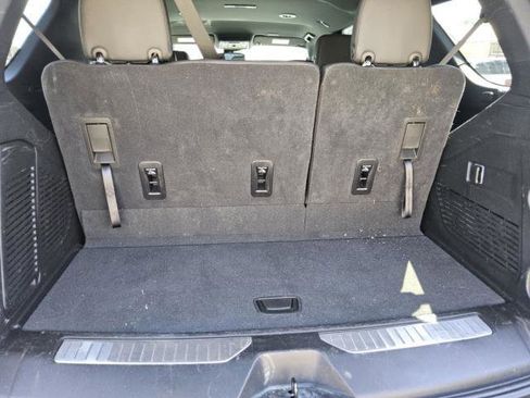 Used 2025 Chevrolet Tahoe Z71 image 8