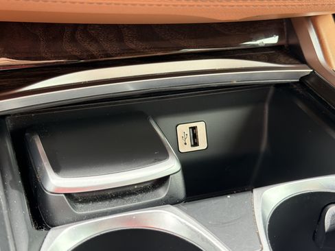 Used 2016 BMW 750i xDrive AWD/4WD image 9