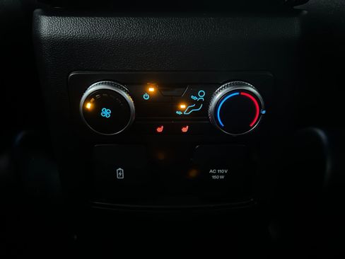 Used 2020 Ford Explorer ST w/ ST Street Pack image 31