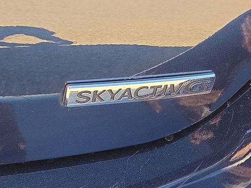 Used 2024 MAZDA MAZDA3 s image 15