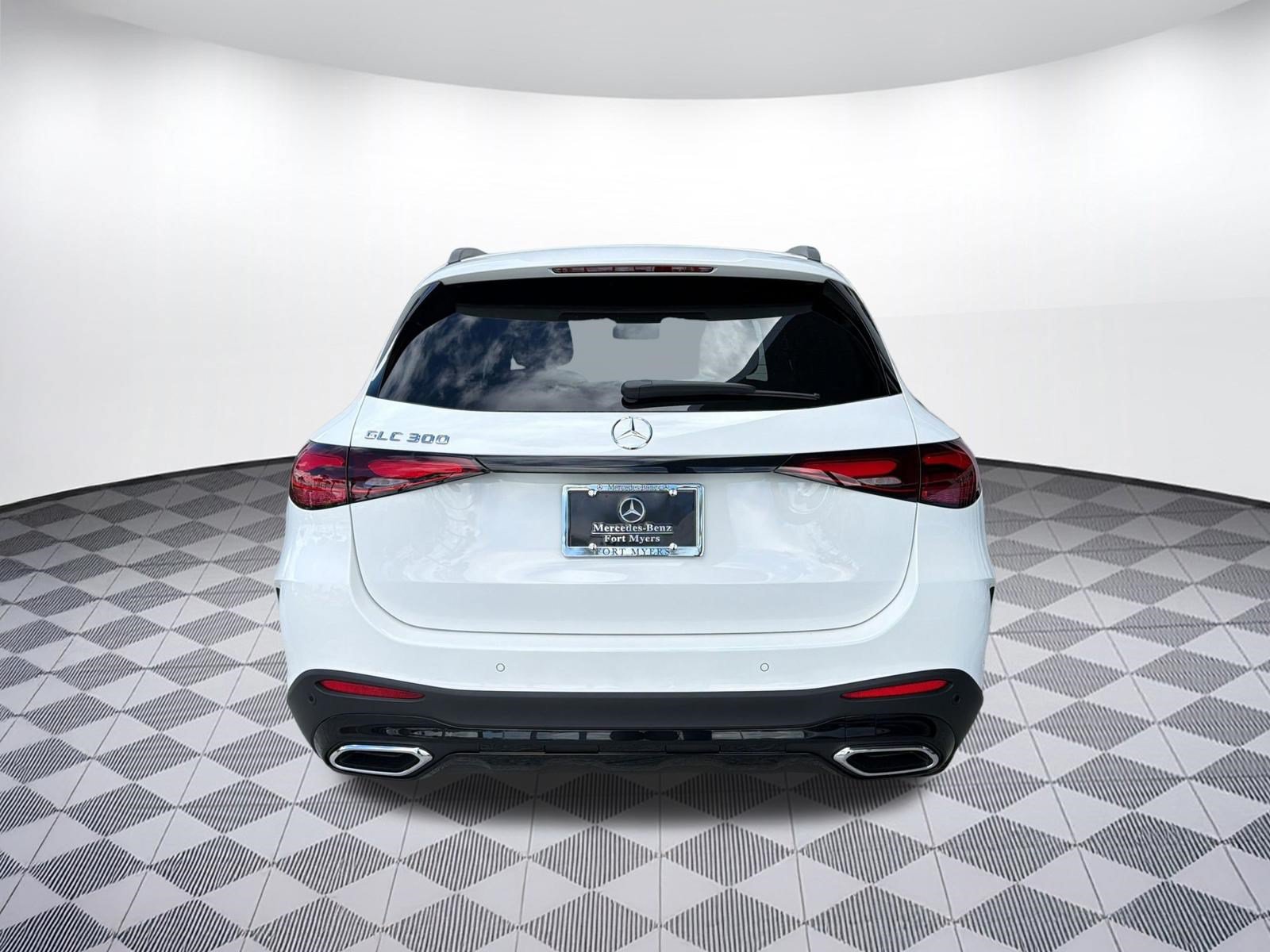 Used 2026 Mercedes-Benz GLC 300 image 10