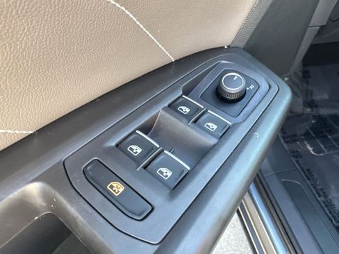 Used 2023 Volkswagen Atlas SE image 23