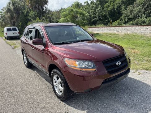 Used 2008 Hyundai Santa Fe GLS FWD image 2