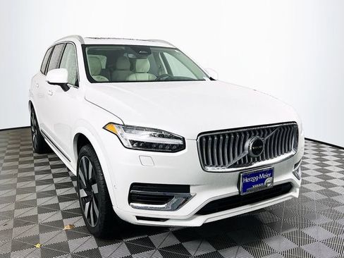 Certified 2025 Volvo XC90 T8 Plus w/ Protection Package Premier image 1