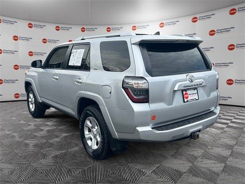 Used 2018 Toyota 4Runner SR5 image 3