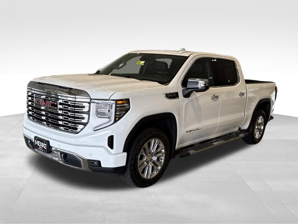 Used 2024 GMC Sierra 1500 Denali w/ Technology Package AWD/4WD image 3