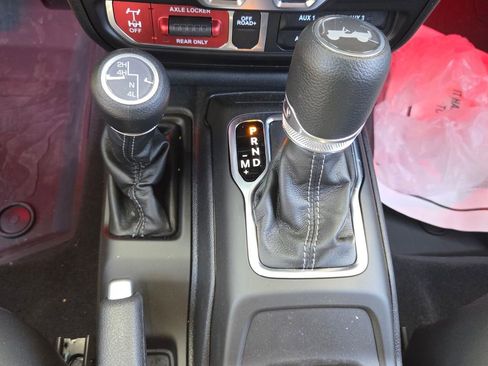 New 2026 Jeep Wrangler Willys AWD/4WD image 19