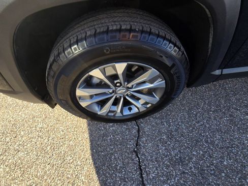 Used 2025 Chevrolet Equinox LT image 10