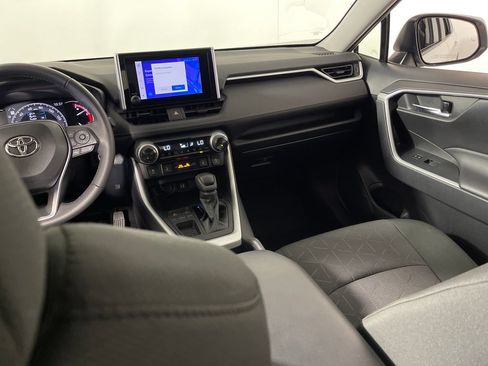 Used 2023 Toyota RAV4 XLE w/ Convenience Package FWD image 17