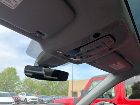 Used 2022 Audi Q5 2.0T Premium Plus image 18