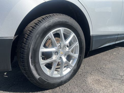 Used 2022 Chevrolet Equinox LS AWD/4WD image 35