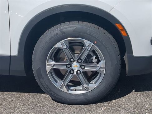 Used 2023 Chevrolet Blazer LT image 11