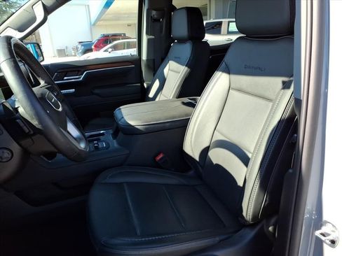 Used 2025 GMC Sierra 1500 Denali image 17