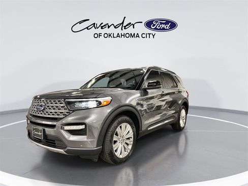 Used 2022 Ford Explorer Limited w/ Limited Technology Package image 4