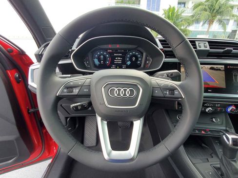 Certified 2024 Audi Q3 2.0T Premium w/ Convenience Package image 18