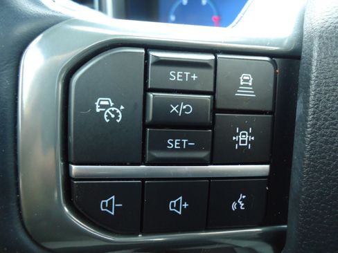 Used 2024 Ford F450 Limited w/ FX4 Off-Road Package AWD/4WD image 29