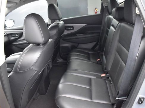 Used 2024 Nissan Murano SV w/ SV Midnight Edition Package image 15