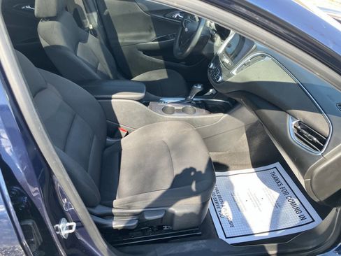 Used 2020 Chevrolet Malibu LT image 30