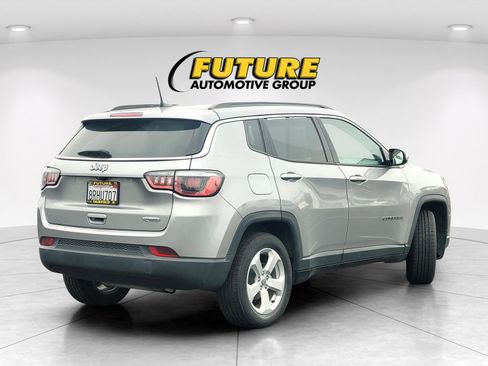Used 2020 Jeep Compass Latitude w/ Popular Equipment Group image 5