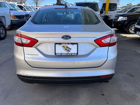 Used 2013 Ford Fusion S image 3
