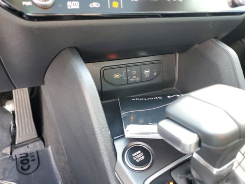 New 2026 Kia Sportage SX FWD image 10