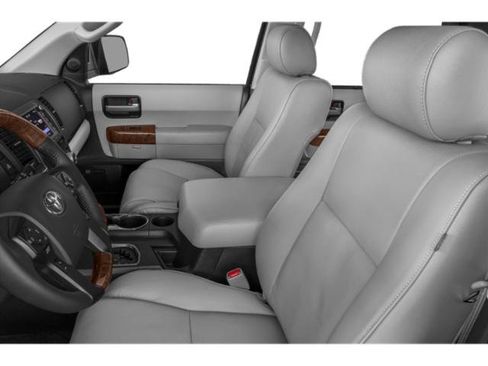 Used 2021 Toyota Sequoia Platinum AWD/4WD image 9