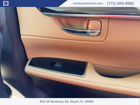 Used 2018 Lexus ES 350 w/ Luxury Package w/Wood Trim FWD image 49