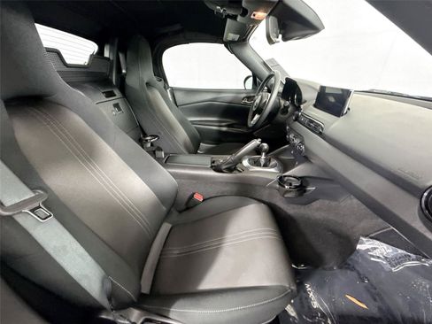 Certified 2024 MAZDA MX-5 Miata Sport RWD image 36