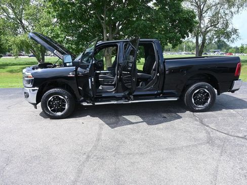 Used 2025 RAM 2500 Laramie AWD/4WD image 49