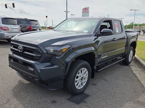 New 2026 Toyota Tacoma SR5 RWD image 3