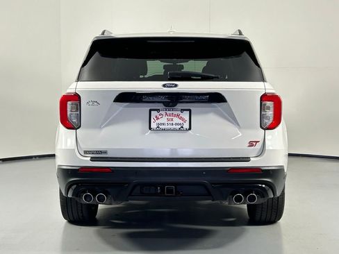 Used 2020 Ford Explorer ST w/ ST Street Pack image 6