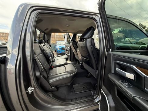 Used 2024 RAM 2500 Laramie AWD/4WD image 23