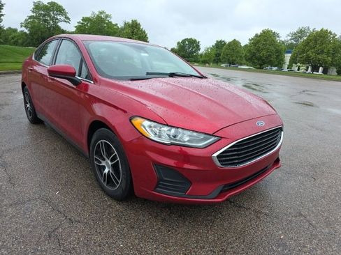 Used 2020 Ford Fusion S FWD image 2